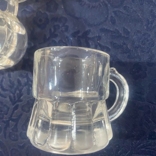 Set of 8 raki glasses like new with handle