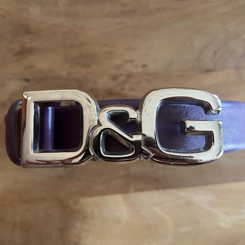 Dolce & Gabbana leather belt like new, adjustable size 105, purple