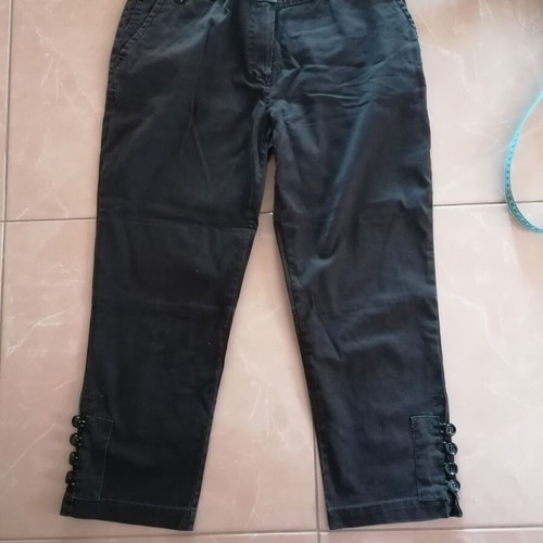 Capri Perla pants new, gray and green, sizes M and L
