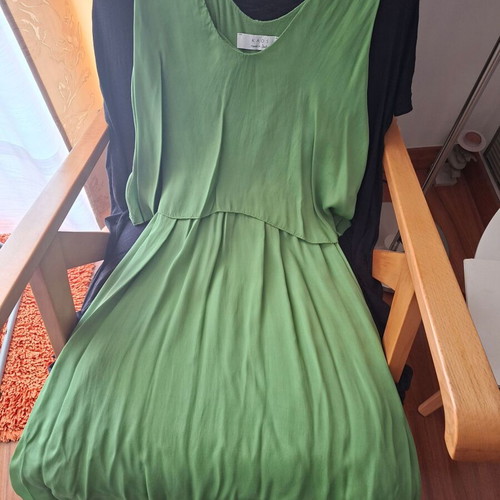 Italian Kaos midi dress green like new, size M