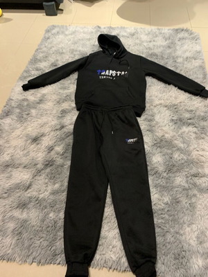 Trapstar set black like new, size S for height 155-167
