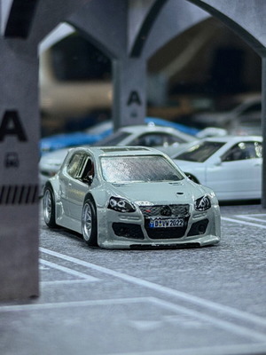 Hot Wheels VW Golf 5 GTI custom made