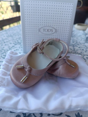 Tod’s Gommini Baby Moccasins αφόρετα, size 18–20, με κουτί