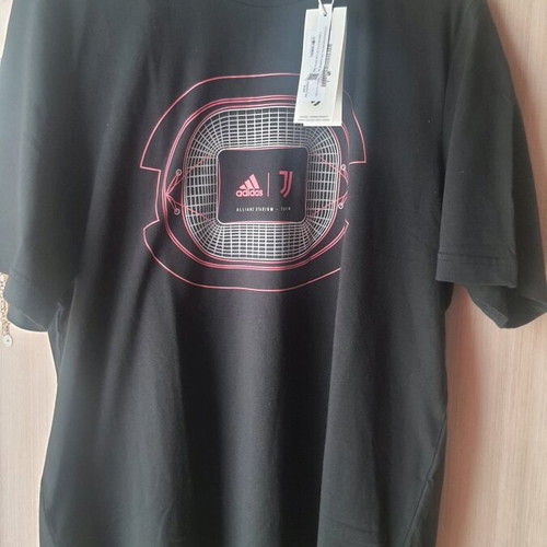 Adidas Juventus No L T-shirt new with tags