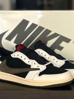 Travis Scott Air Jordan 1 sneakers, EU 41