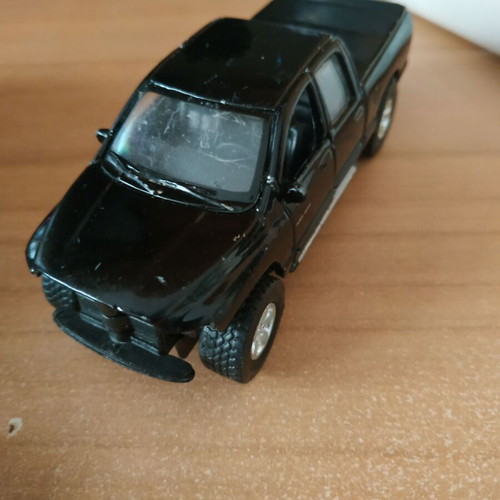 Iron toy cars like new, pack of 57 with engines