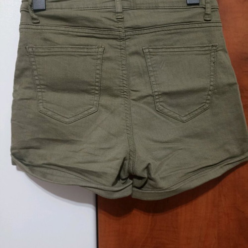 Women's shorts like new, 3 pieces, size small, khaki, burgundy, orange