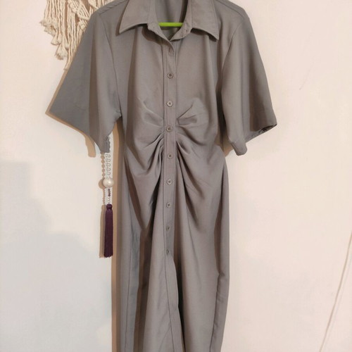 Grey pencil dress like new, size Large