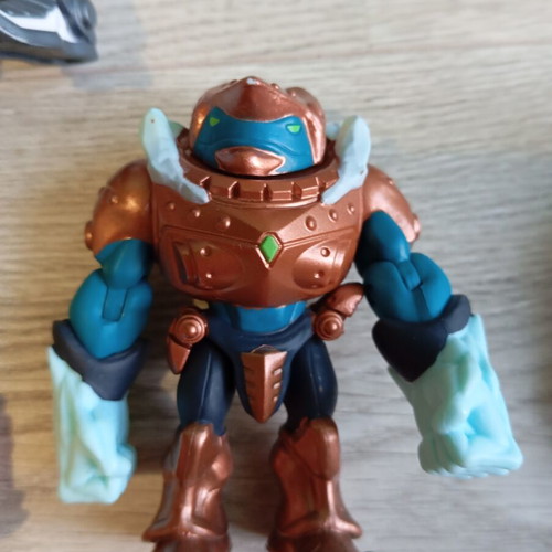 Gormiti figures pack of 13 like new