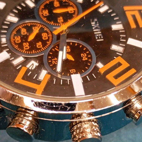Skmei 9128 orange men's sports watch like new