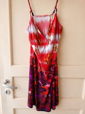 Youth dress like new, size S, red and white