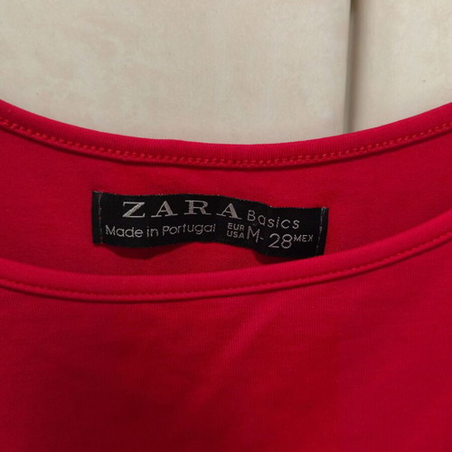 Zara red top used, size M