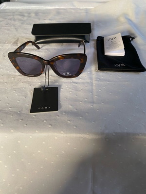 Zara cut eye sunglasses new, brown degrade with UV protection