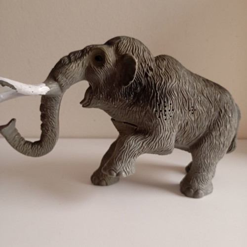Mammoth Smithsonian Institution Ace Age figure 30cm, sound and head movement