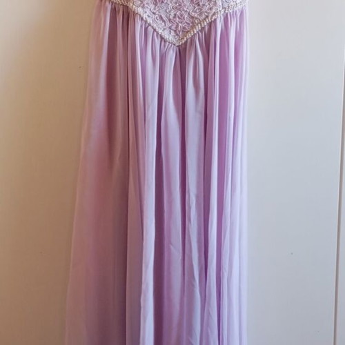 Wedding dress used lilac size 46 with lace and beads