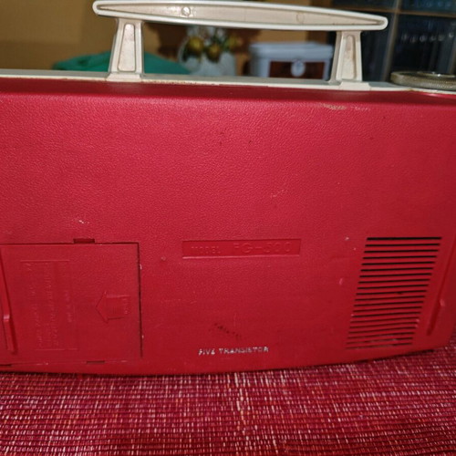 Viscount Transistor Phonoradio model FG-500 used, portable AM radio and turntable