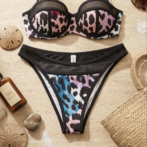 Kendall + Kylie bikini size small like new, black multicolor