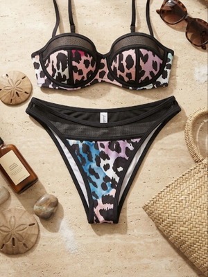 Kendall + Kylie bikini size small like new, black multicolor
