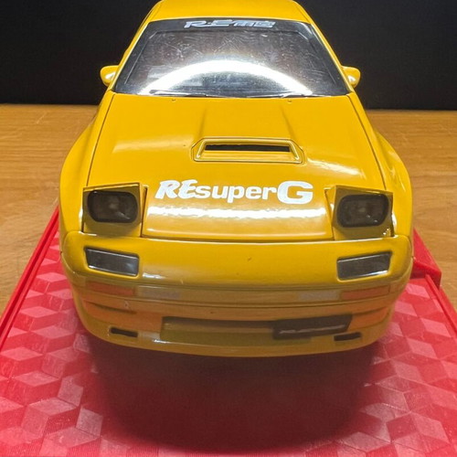 Mazda RX7 1:24 scale model car like new