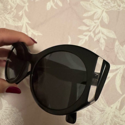 Valentino sunglasses black like new with case