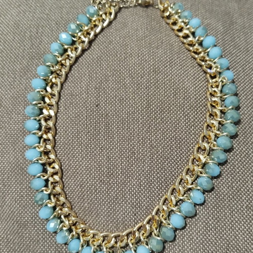 Statement necklace with turquoise beads and gold chain like new
