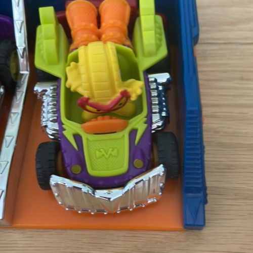Superzings Kaboom Race like new