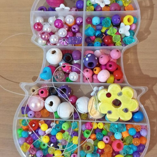 Craft kit with assorted beads and box for children's jewelry