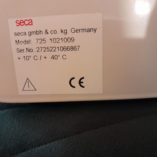 Seca 725 baby scale new