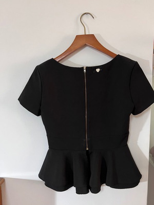 Lynne blouse with gathers at hem small like new, black