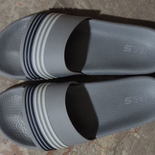 Men's slippers, size 45, grey