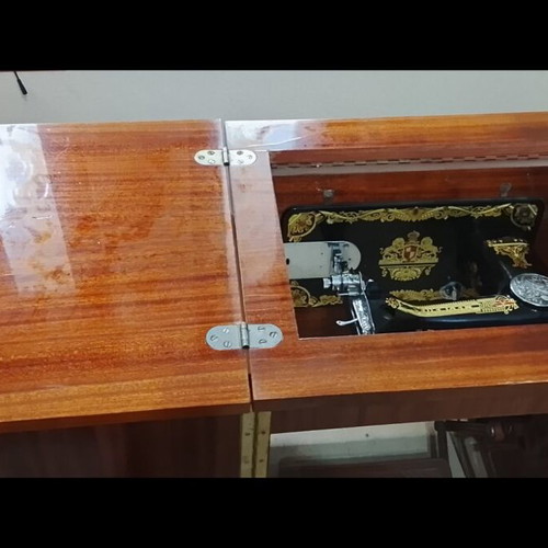 Mersedes sewing machine vintage used with furniture