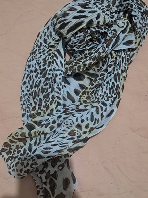 Scarf like new, beige and brown, length 1.68m