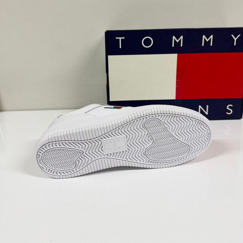 Tommy Jeans Retro Basket Essential sneakers new, size 43, white