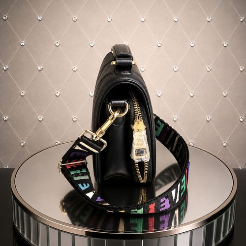 Steve Madden shoulder bag new with 2 authentic straps and metal details