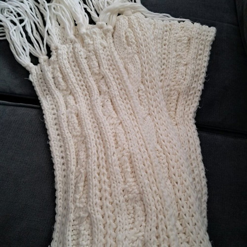 Knitted set hat and oversized scarf used, off white