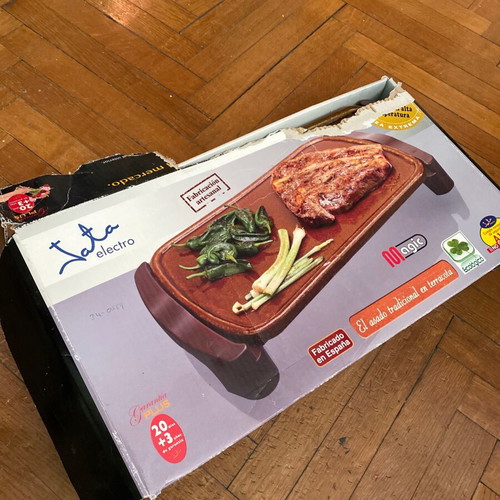 Jata 559 Terracotta Grill 1600W Like New, Pyroceramic Plate