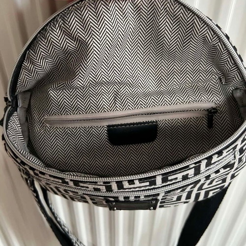 Crossbody bag black and ecru with geometric shapes 70s style like new