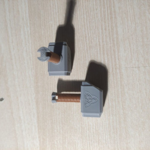 Magnetic hammer set Marvel new, 2 pieces