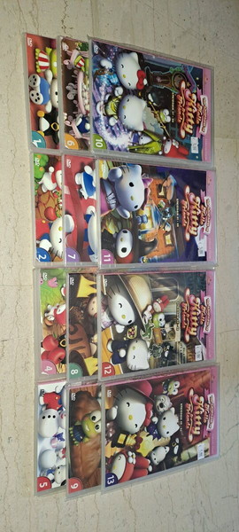 Hello Kitty..12 Αυθεντικά dvd σε υπέρ άριστη κατάσταση..