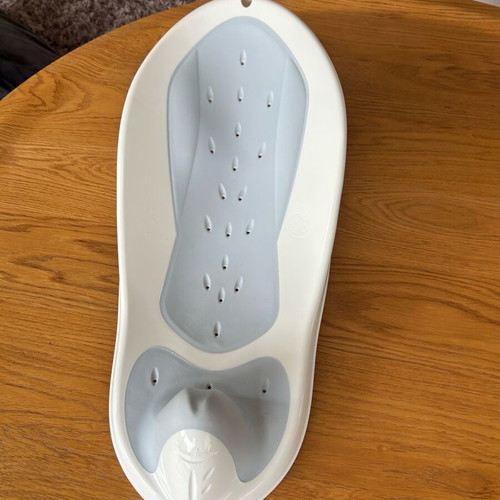 Bebe Angel Bath Support Baby Seat like new 0-6 months