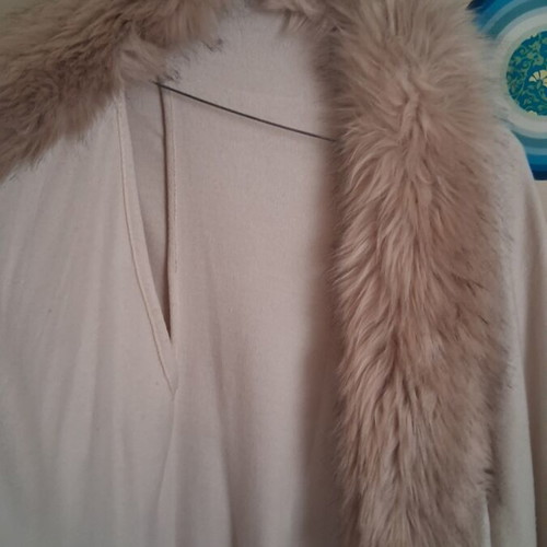 Coast vintage beige cape with synthetic fur