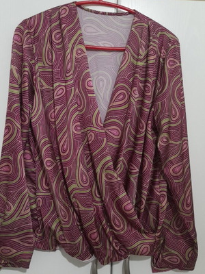 Satin shirt like new with purple, green and pink shades