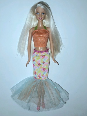 Barbie Style Boulevard doll like new