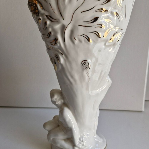 Porcelain vase Made in Italy like new