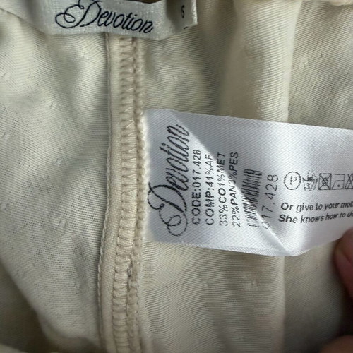 Devotion Twins embroidered cotton blend shorts size XS like new, beige and silver