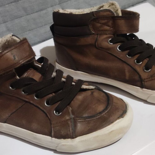 Children's shoes used, 5 pairs No 31 - 33