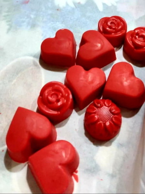 Handmade wax melts new, various shapes and scents