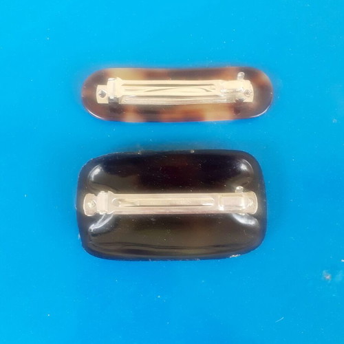 Quite Luxury Hair Clips set of 2, like new, beige and brown
