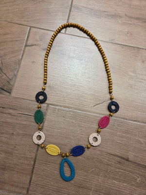Women's necklace new, multicolored