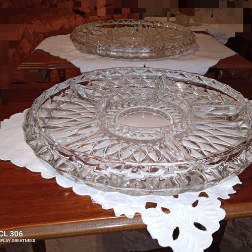 Crystal embossed hors d'oeuvres plates used, set of two